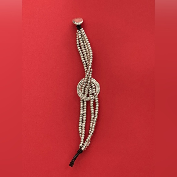 THE ORBIT • Boho bracelet • Silver plated beads and real leather - Picture 11 of 12